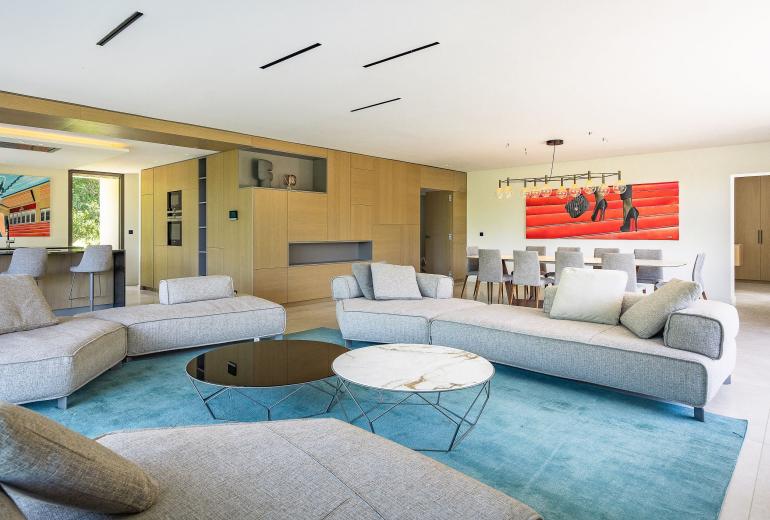 Azu128 – Elegant garden villa with pool in Cannes