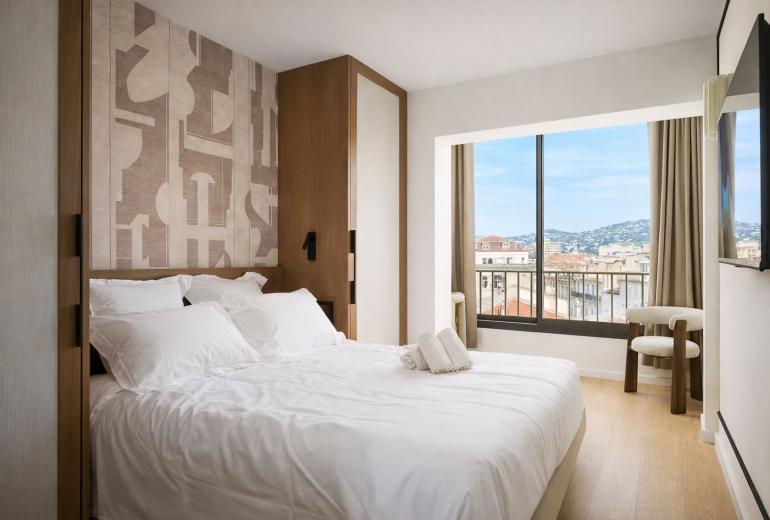 Azu174 - Three-bedroom apartment on La Croisette