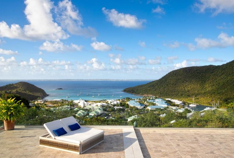 Sxm016 – Ocean-view estate with guest cottage in Anse Marcel