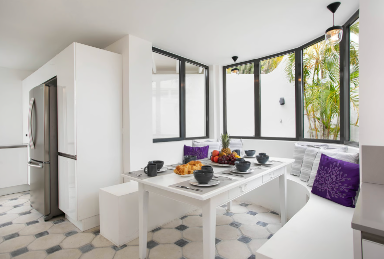 Sxm018 – Ocean-view villa on the cliffs of Terres Basses
