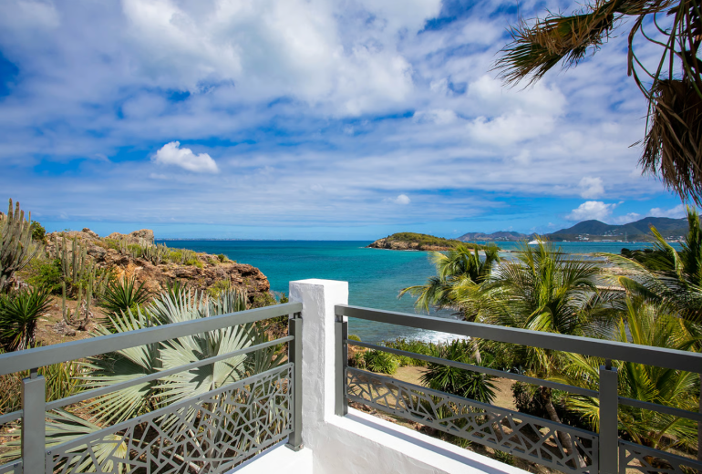 Sxm018 – Ocean-view villa on the cliffs of Terres Basses