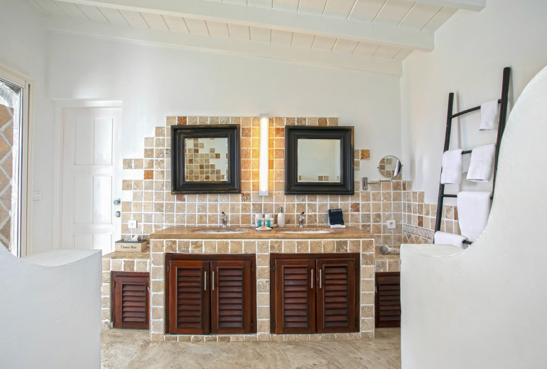 Sxm018 – Ocean-view villa on the cliffs of Terres Basses