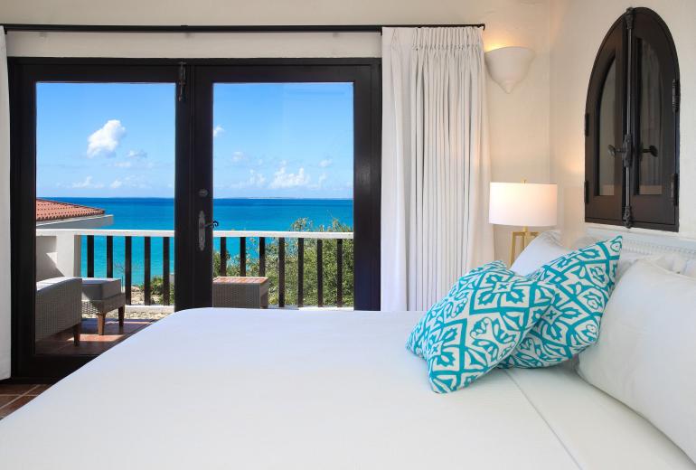Sxm020 – Beachfront villa with cottage in Baie Rouge
