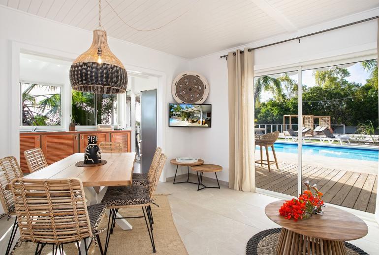 Sxm024 – Casa na colina com vista para o mar em Terres Basses