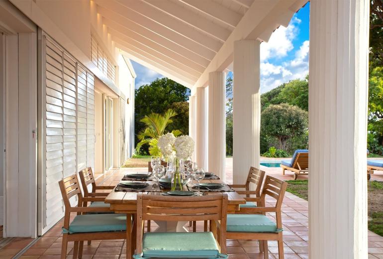 Sxm025 – Architectural home with lagoon views in Terres Basses