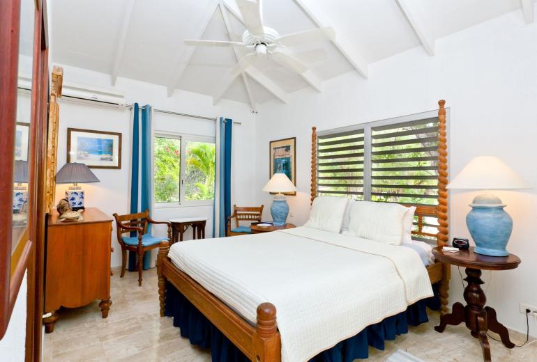 Sxm029 – Maison en bord de mer à Baie Longue, Terres Basses