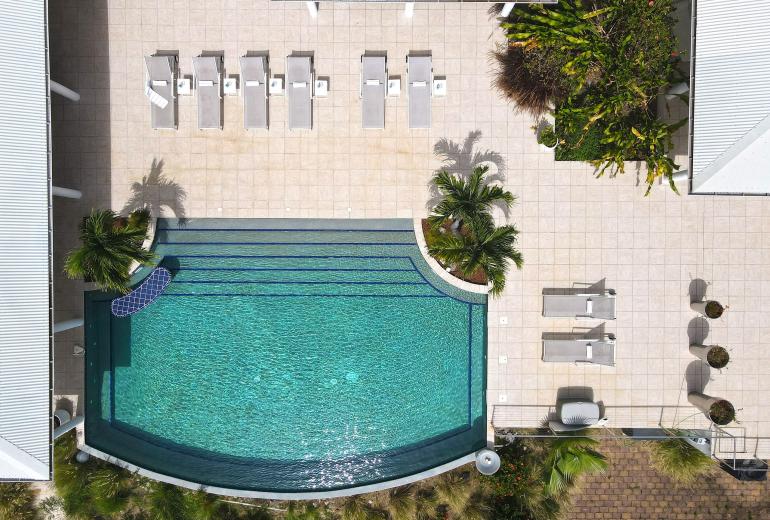 Sxm033 – Oceanview villa with large pool in Terres Basses