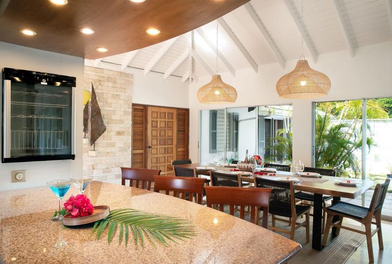 Sxm036 – Colonial-style villa with ocean views in Terres Basses