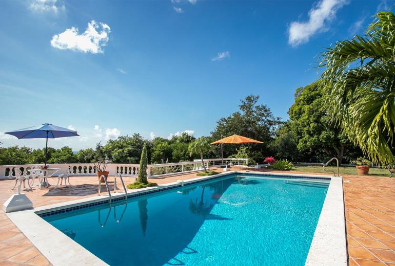 Sxm036 – Colonial-style villa with ocean views in Terres Basses