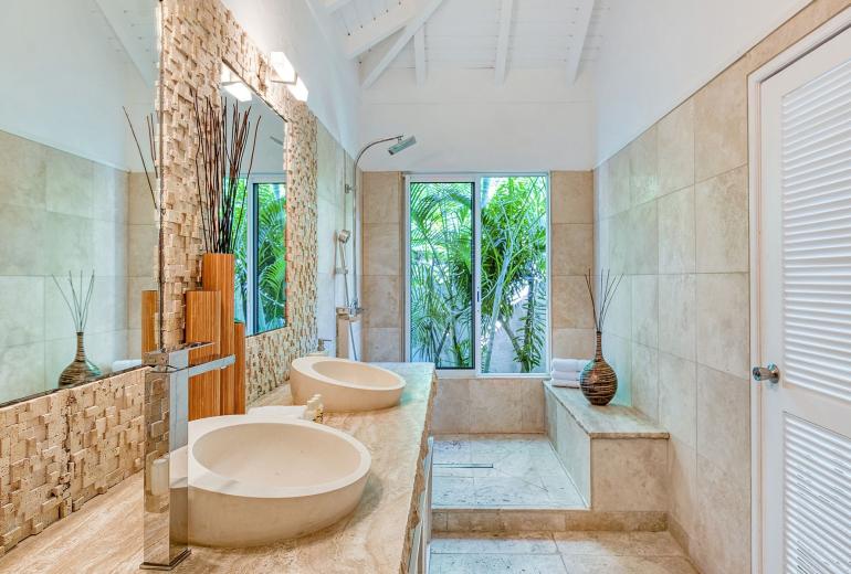 Sxm041 – Refined tropical villa in Terres Basses