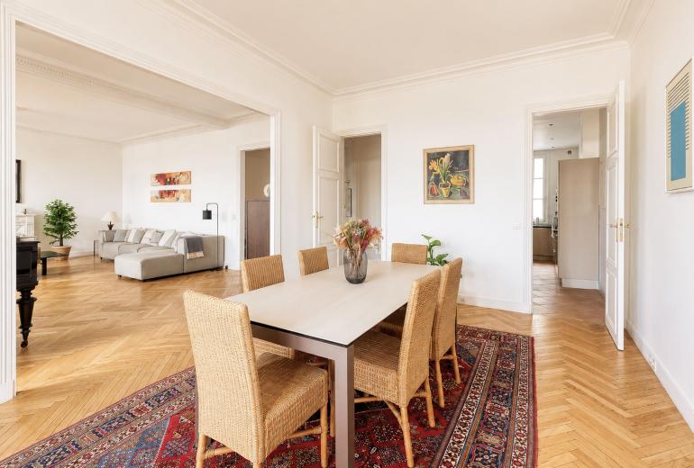 Par065 - 3 bedroom apartment in Paris 16