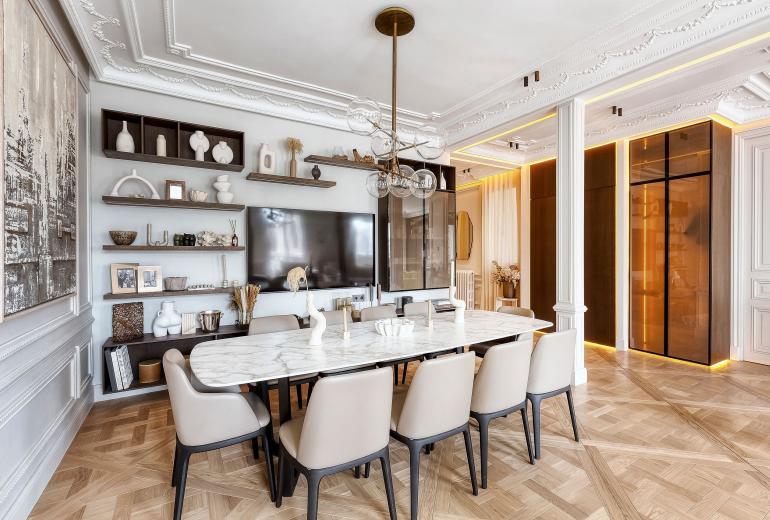 Par029 - Apartment in Paris’ Golden Triangle
