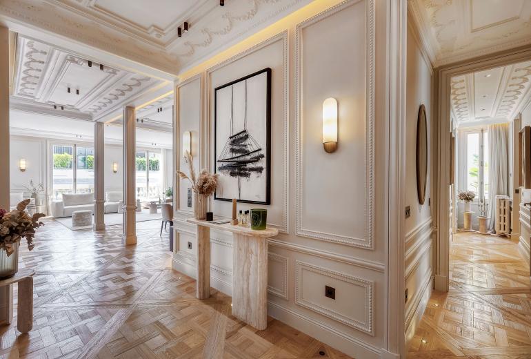 Par029 - Apartment in Paris’ Golden Triangle