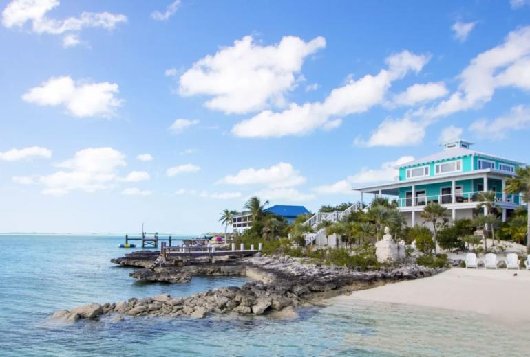Bhs024 - Oceanfront villa with private dock in Exuma