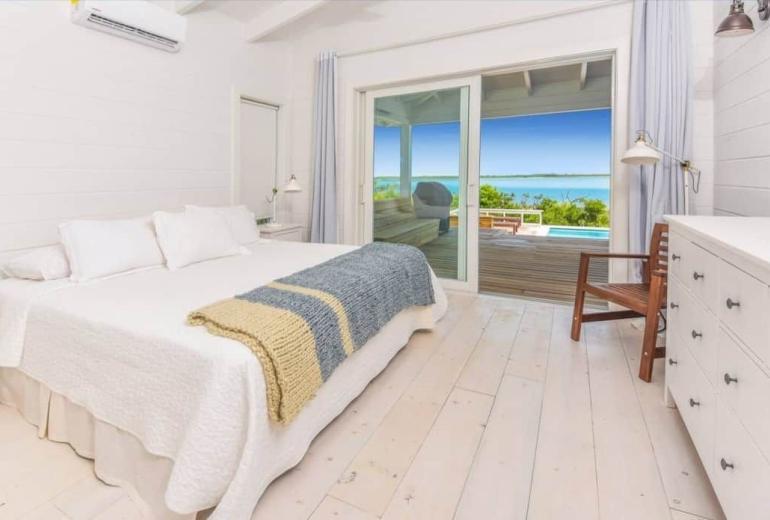 Bhs028 - Beachfront house with ocean views in Great Exuma