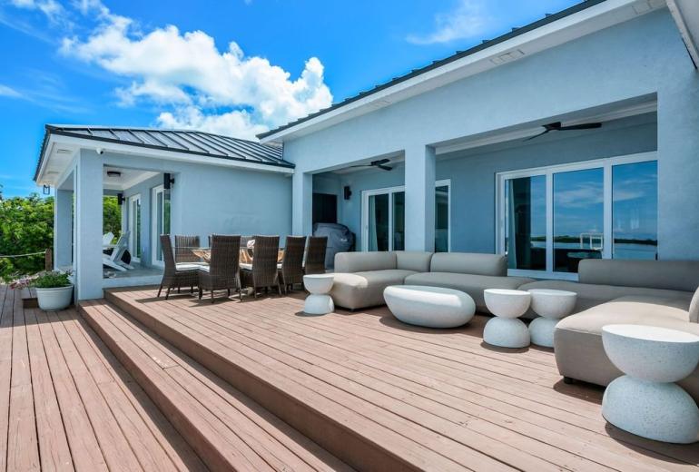 Bhs030 - Luxury beachfront villa with private dock in Exuma