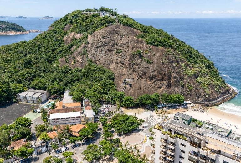 Rio456 - 470m2 linear penthouse with the best view in Leme