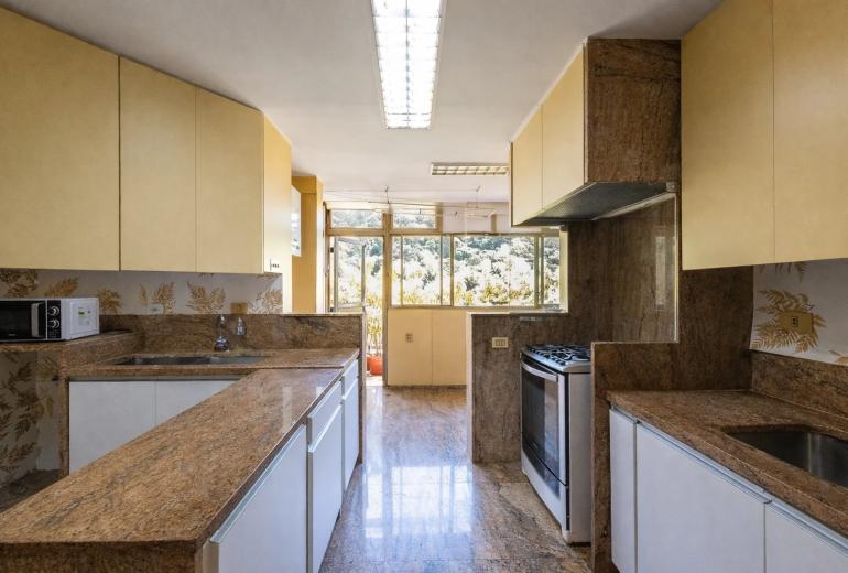 Rio456 - 470m2 linear penthouse with the best view in Leme