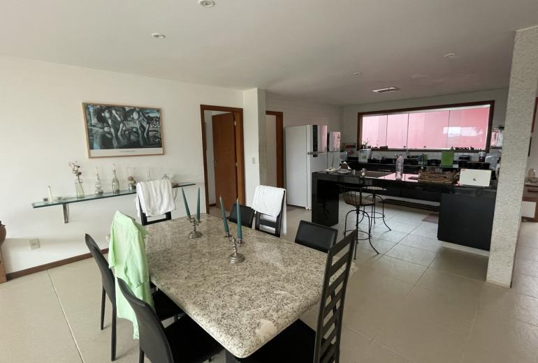 Buz209 - Spacious house on Ferradura beach