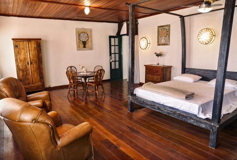 Rio315 - Villa with 13 suites in Barra de Guaratiba