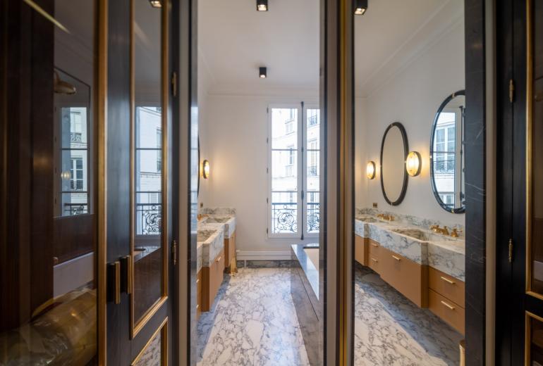 Par009 - Luxury apartment in Paris Trocadéro