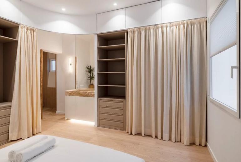 Exclusive brand new loft-style apartment designed by architects