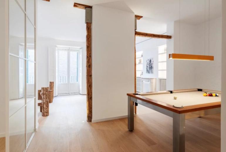Exclusive brand new loft-style apartment designed by architects