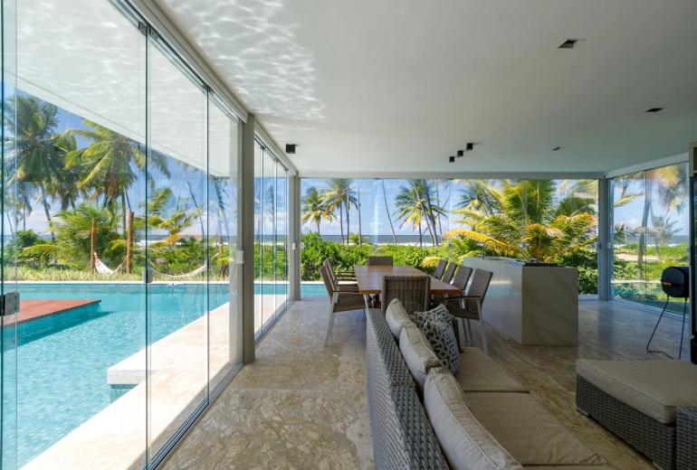 Bah421 - Beautiful sea front villa in Praia do Forte
