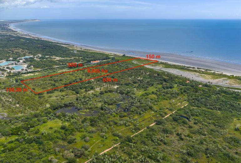 Cea072 - Último grande terreno de frente para o mar na praia de Preá