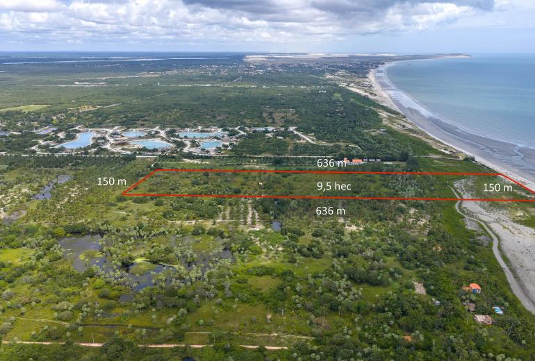 Pre001 - Last large plot of land facing the sea on Preá beach