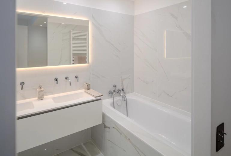 Par024 - Residencia de alto standing en Avenida Montaigne