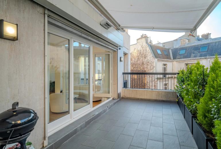 Par024 - Residencia de alto standing en Avenida Montaigne