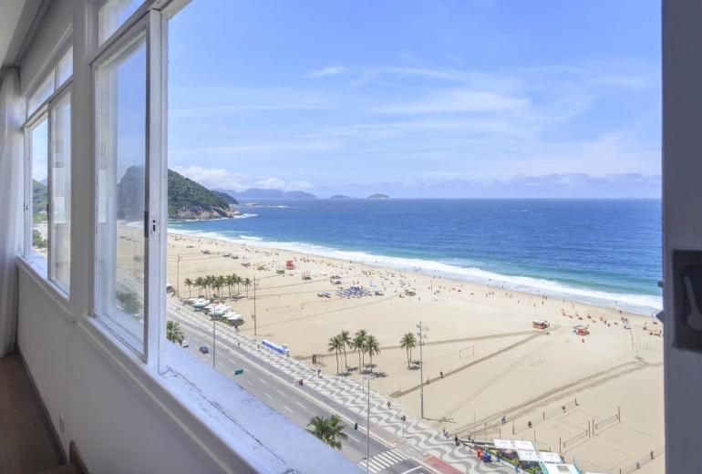 Rio423 - Seafront apartment in Copacabana