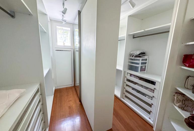 Rio201 - Gated community villa in Barra da Tijuca