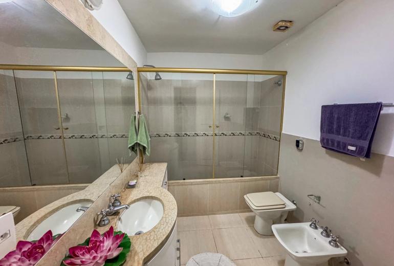 Rio393 - Charmoso apartamento beira-mar em Copacabana