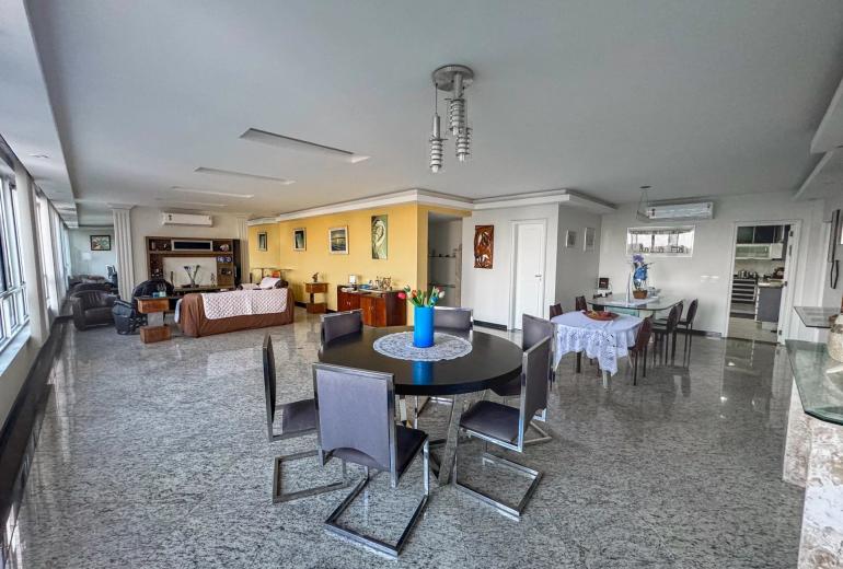 Rio393 - Charmoso apartamento beira-mar em Copacabana