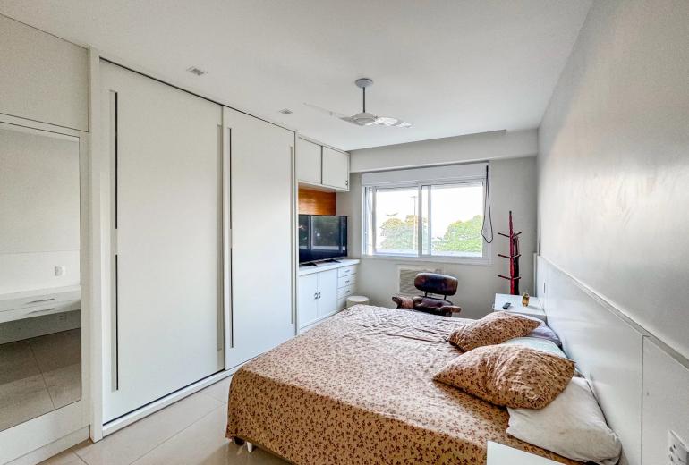 Rio393 - Charmoso apartamento beira-mar em Copacabana