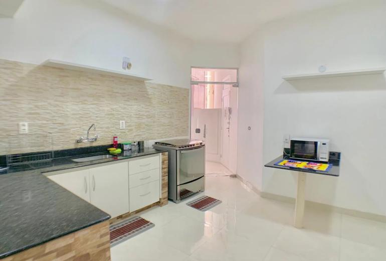 Rio396 - Spacious 4-bedroom apartment in Copacabana