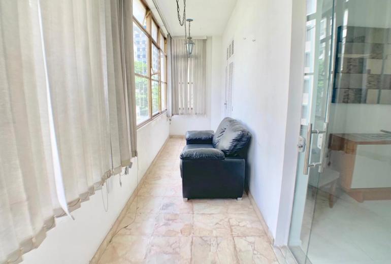 Rio396 - Spacious 4-bedroom apartment in Copacabana