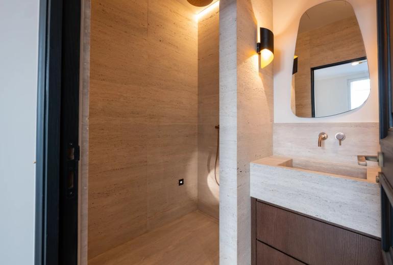 Par133 - Appartement luxueux de 4 chambres