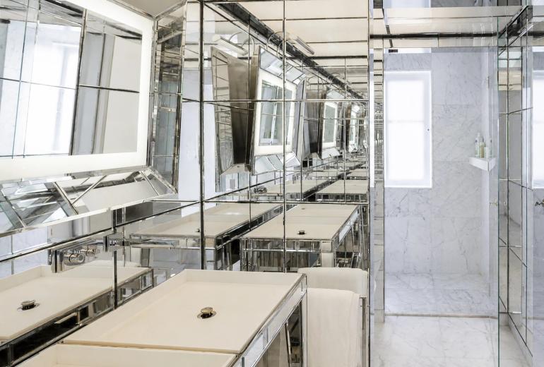 Par007 - Penthouse à vendre dans un Palace Parisien