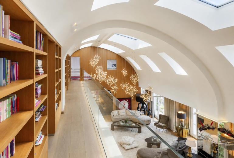 Par007 - Penthouse à vendre dans un Palace Parisien