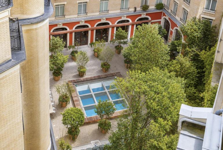 Par007 - Penthouse à vendre dans un Palace Parisien