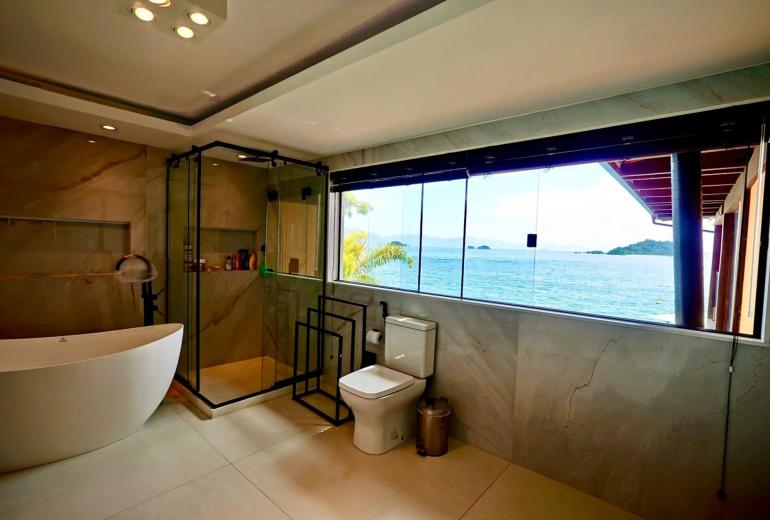 Ang064 - Maison de luxe en bord de mer à Angra dos Reis