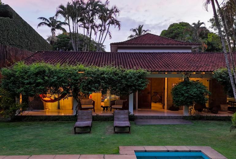 Rio193 - Casa com piscina no Itanhangá
