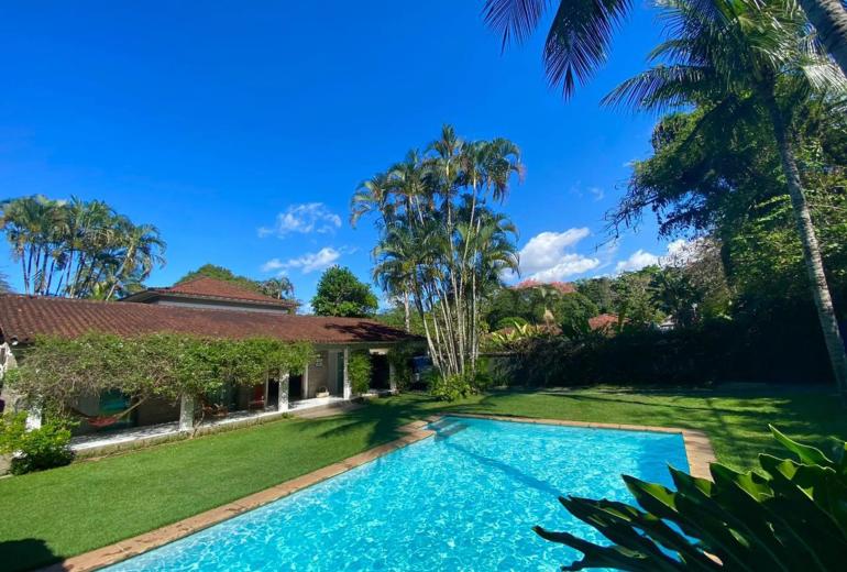 Rio193 - Casa com piscina no Itanhangá