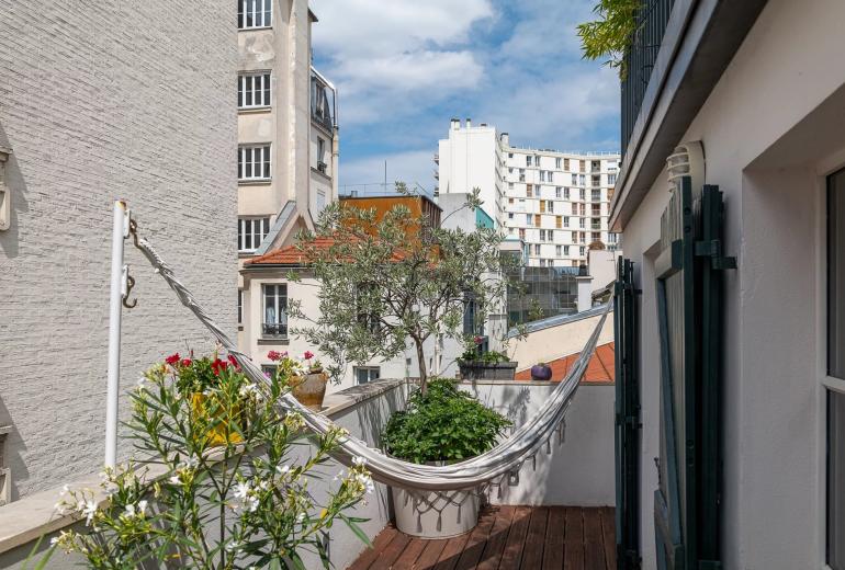Par036 - Maison de ville avec terrasses en plein cœur du 17e arrondissement