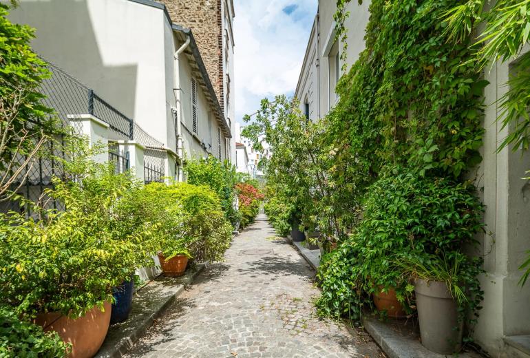 Par036 - Maison de ville avec terrasses en plein cœur du 17e arrondissement