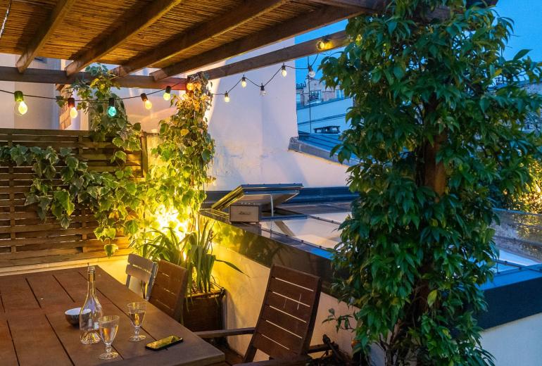 Par036 - Maison de ville avec terrasses en plein cœur du 17e arrondissement