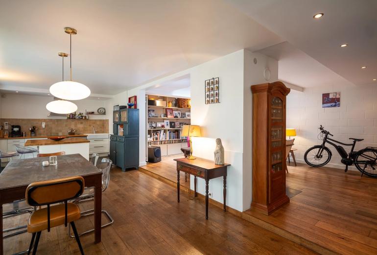 Par036 - Maison de ville avec terrasses en plein cœur du 17e arrondissement